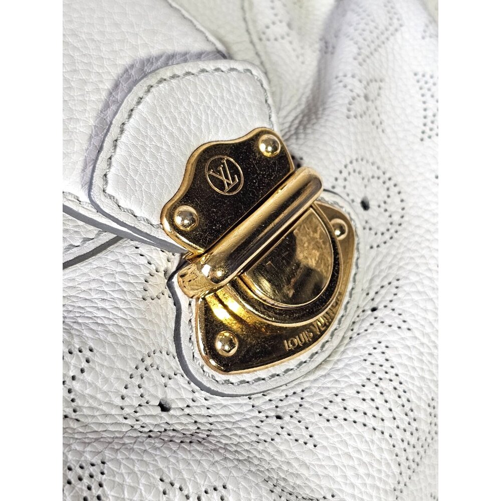 LOUIS VUITTON Mahina Solar PM White Perforated Leather Shoulder Bag Monogram LV - Picture 10 of 16